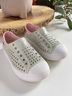 Sketchers Gold Glitter Foamies Sneakers | Toddler Size 11